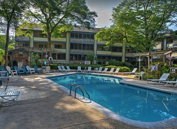 Great outdoor pool area