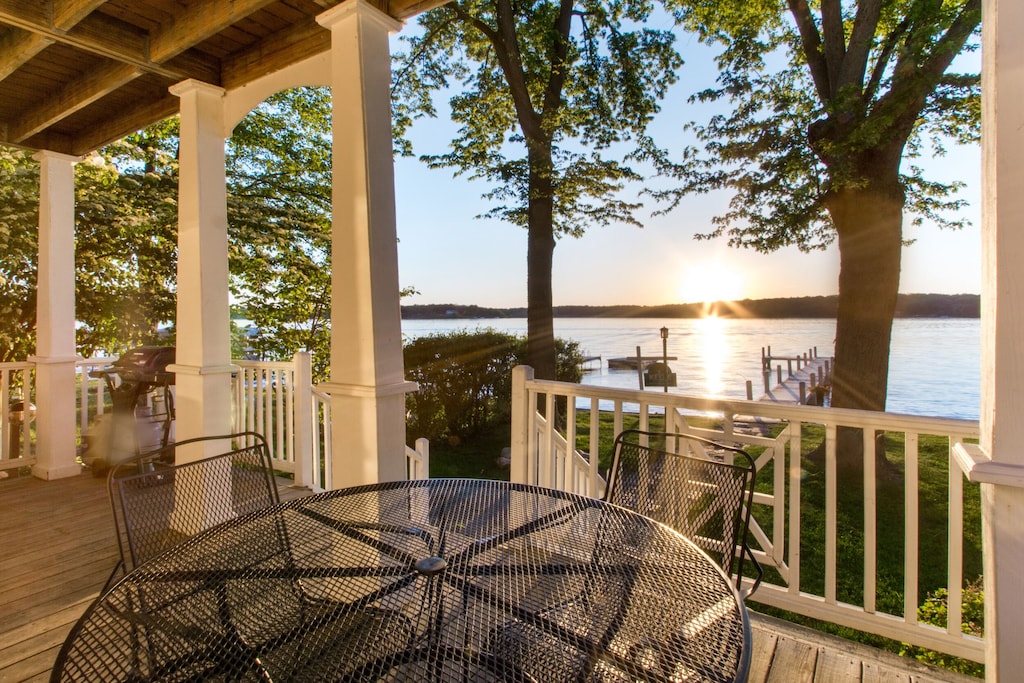 Top 20 Delavan Lake house rentals Vrbo