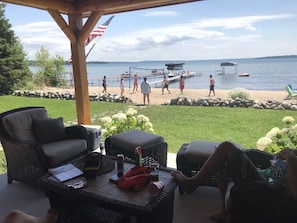 There’s so much to see! Spectate from the covered porch… Volleyball anyone?