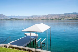 dock and boatlift