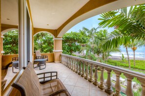 Living room terrace