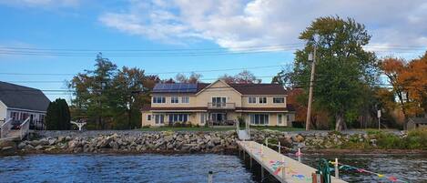 BEAUTIFUL, LARGE
FURNISHED, SARATOGA 
SPRINGS LAKE HOUSE WITH DOCK