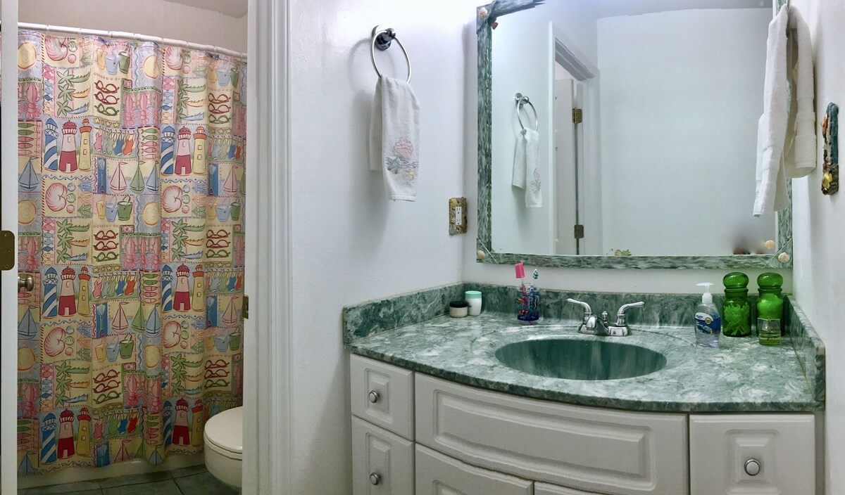GULF SIDE AFFORDABLE CONDO with ALL new Appliances.