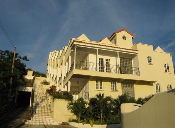 Townhouses seen from the front (ours is #4)