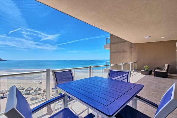 Breathtaking Ocean Front View (1)
