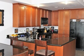 Modern kitchen that has everything you will need to make a fabulous meal