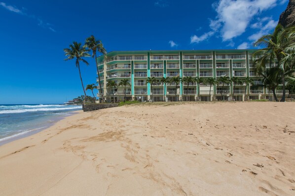 Makaha Shores