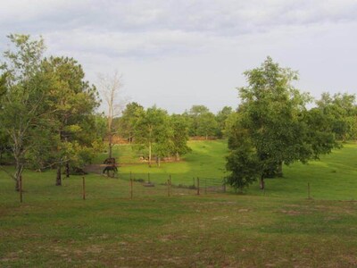 Cottage on Family Farm -- West of U.F./Gainesville/Newberry