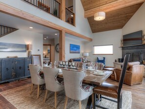 Homestead Chalet 5, Dining, 2