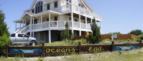 Va Beach artist, Rick Romano painted the remarkable sign on the bulkhead!