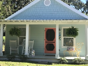 Welcoming front porch!