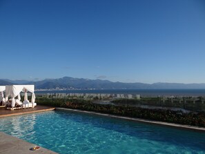 Residence Tower rooftop pool