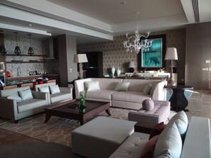 Residence Tower LR