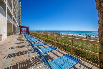 Glorious Ocean Front Views,  No check in required, FREE WiFi! FREE Beach Chairs!