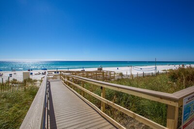 Glorious Ocean Front Views,  No check in required, FREE WiFi! FREE Beach Chairs!