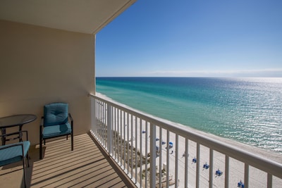 Glorious Ocean Front Views,  No check in required, FREE WiFi! FREE Beach Chairs!