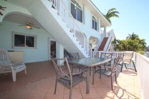 Table and chairs on back deck