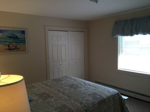 MASTER BEDROOM WITH LARGE CLOSET