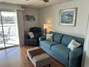 Living area including queen sleeper sofa