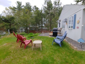 There are 6 adirondack chairx in the yarnd now