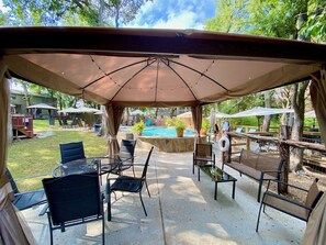 Seating by catfish for pool 