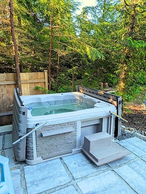 Bain à remous extérieur
