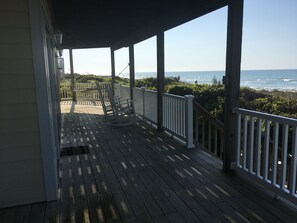 Lower deck