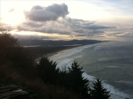 Foto von Oceanfront Rental Manzanita Entfliehen Sie Ihren Problemen hier ...