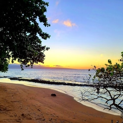 Honokowai Beack Park sunset (Across the street)