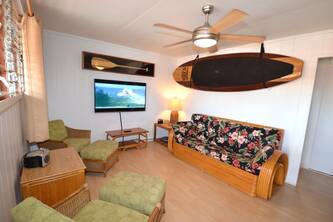 Beautiful Lahaina Side 2 BR Condo with Beach View B7