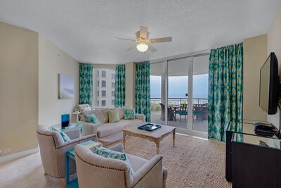 New Oceanfront condo! Beautifully decorated, 2 BR, 2 BA, sleeps 9