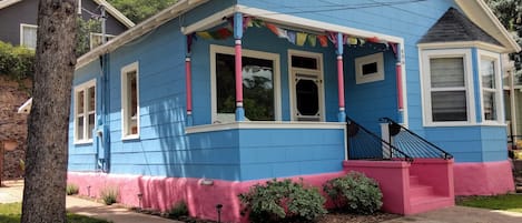 Minerva's Rest is a beautifully renovated 1910 era house in Old Bisbee.  