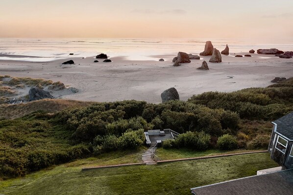 Welcome! The beautiful Bandon beach awaits