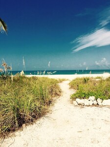 Tropical Paradise Cottage On The Beach Vrc17 Ilexhurst Tropical Paradise Cottage On The Beach Vrc17 Ilexhurst