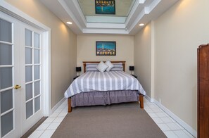King Bedroom with mirror on ceiling 