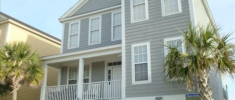 'SUNSWEPT' 
117 N. SEASIDE DRIVE
SURFSIDE BEACH, SC 29575