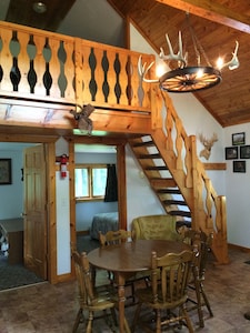 Creature's Retreat - a northern Wisconsin cabin in Price County