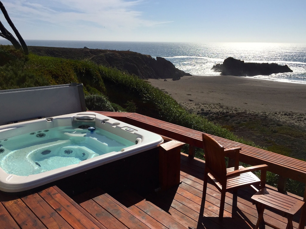 Oceanfront - Hot Tub - Newly Remodeled Cottage - Bodega Bay