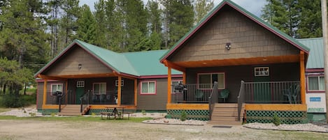 Lazy Bear Lodging townhouses- Trout Run, Moose Creek and The Bear Den