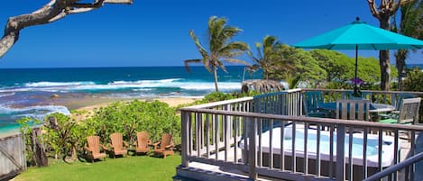 Enjoy the trade winds, sunshine & panoramic ocean views from your private lanai.