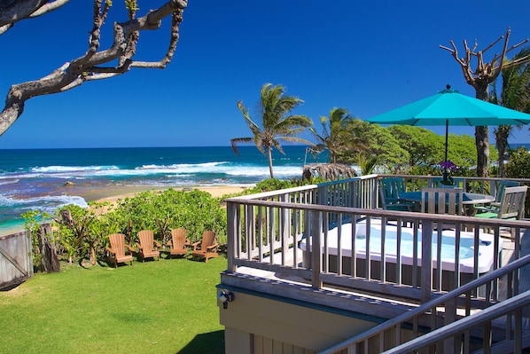 Enjoy the trade winds, sunshine & panoramic ocean views from your private lanai.