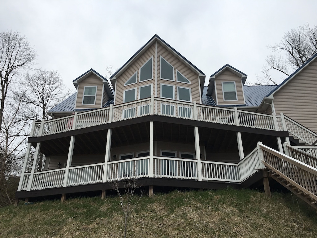 Rough River Lake House conveniently located by Axtel Marina and Nicks