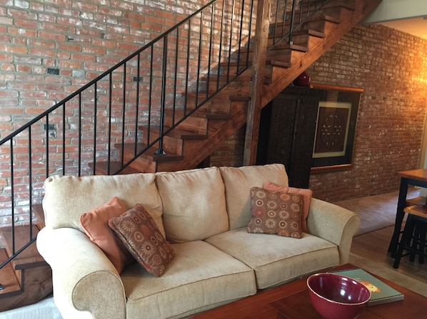 Living Room to Loft