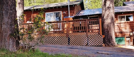 Cabin 12 - Lake Almanor
View of back of cabin with deck