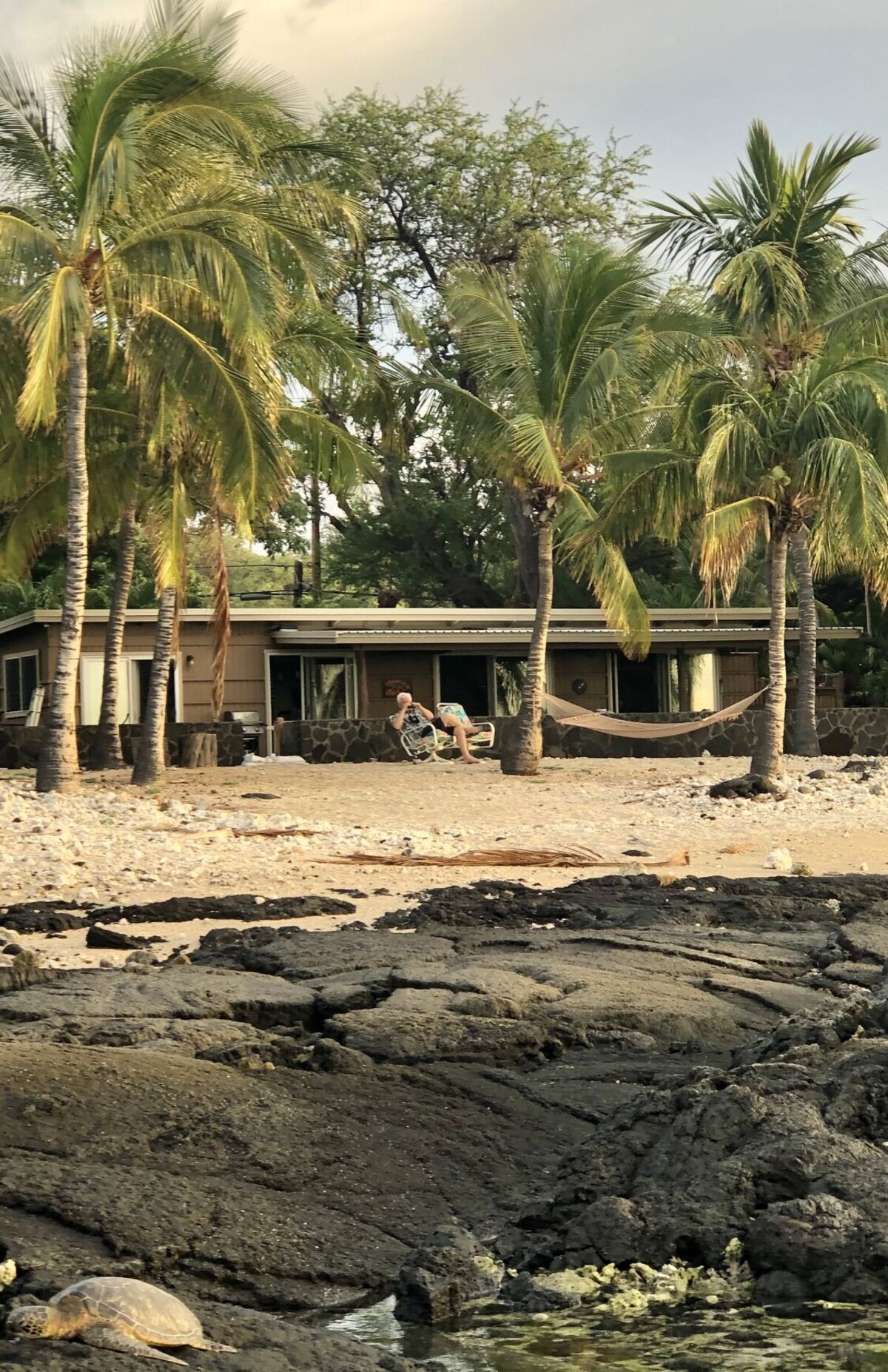 OCEANFRONT! Cottage is located on a beautiful sandy beach!