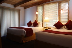 Master Bedroom, 2 queen beds.