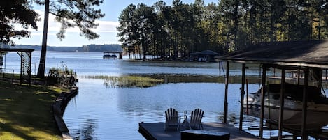 Camp Quinn view of Pea Hill Creek, boat lift available for guest use