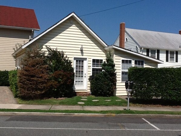 front with side parking and one street parking pass