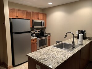 Fully equipped kitchen