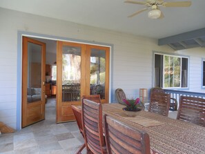 Enjoy breakfast and dinner out on the Lanai